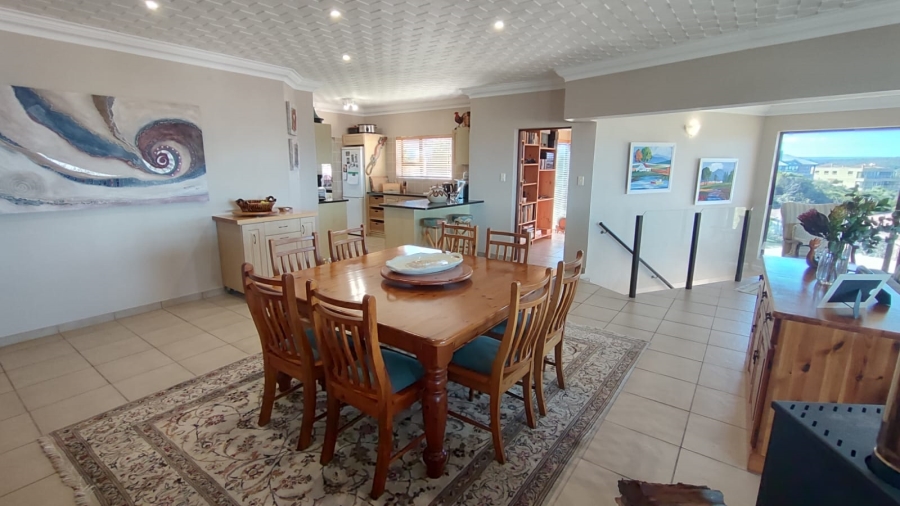 6 Bedroom Property for Sale in Stilbaai Wes Western Cape
